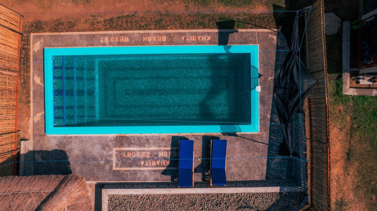 Khabita Beach Resort Lembar  エクステリア 写真