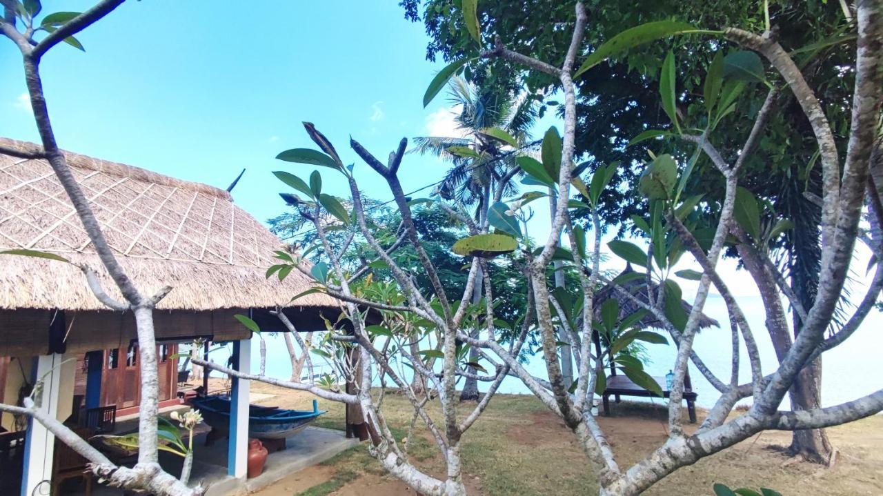 Khabita Beach Resort Lembar  エクステリア 写真