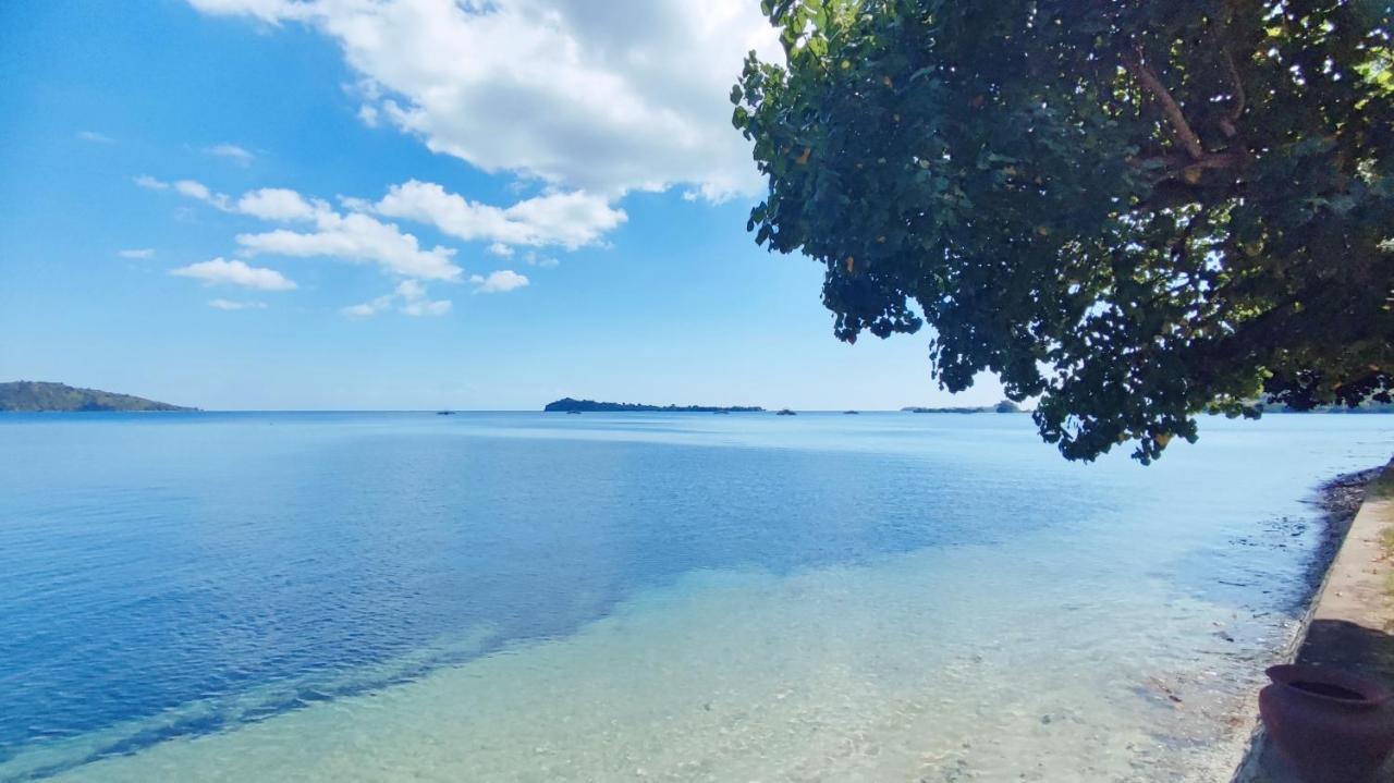 Khabita Beach Resort Lembar  エクステリア 写真