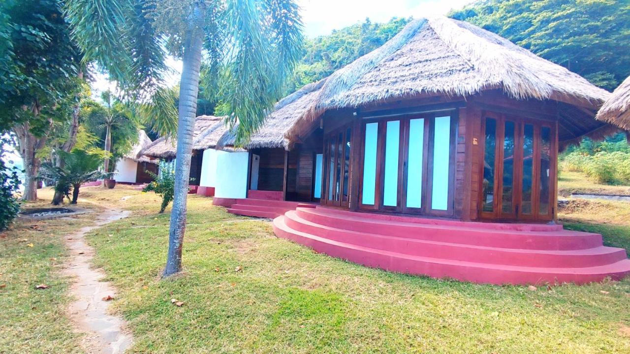Khabita Beach Resort Lembar  エクステリア 写真