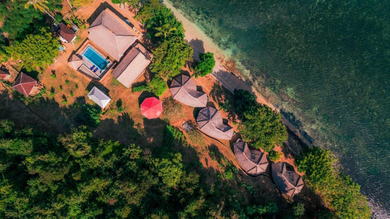 Khabita Beach Resort Lembar  エクステリア 写真