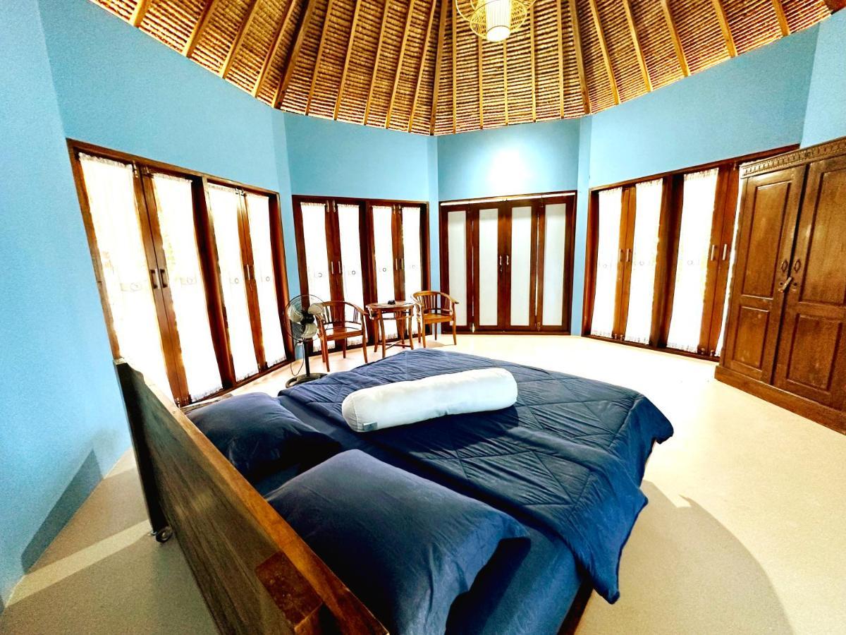 Khabita Beach Resort Lembar  エクステリア 写真