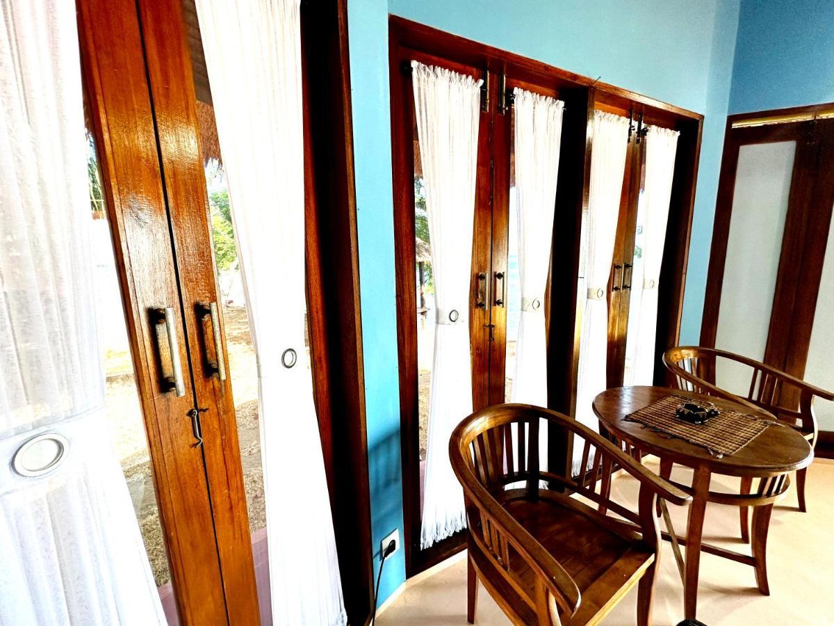Khabita Beach Resort Lembar  エクステリア 写真