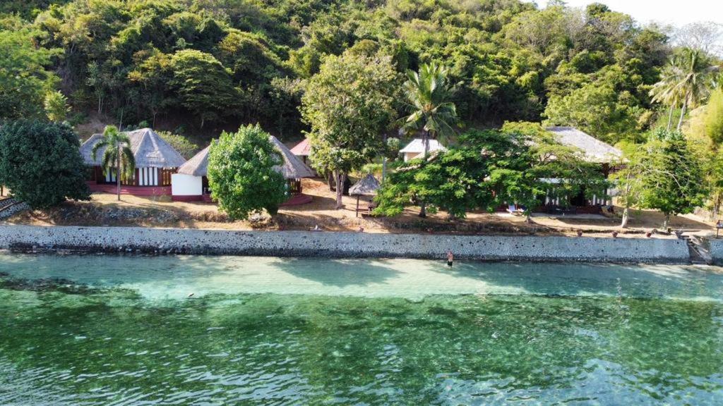Khabita Beach Resort Lembar  エクステリア 写真