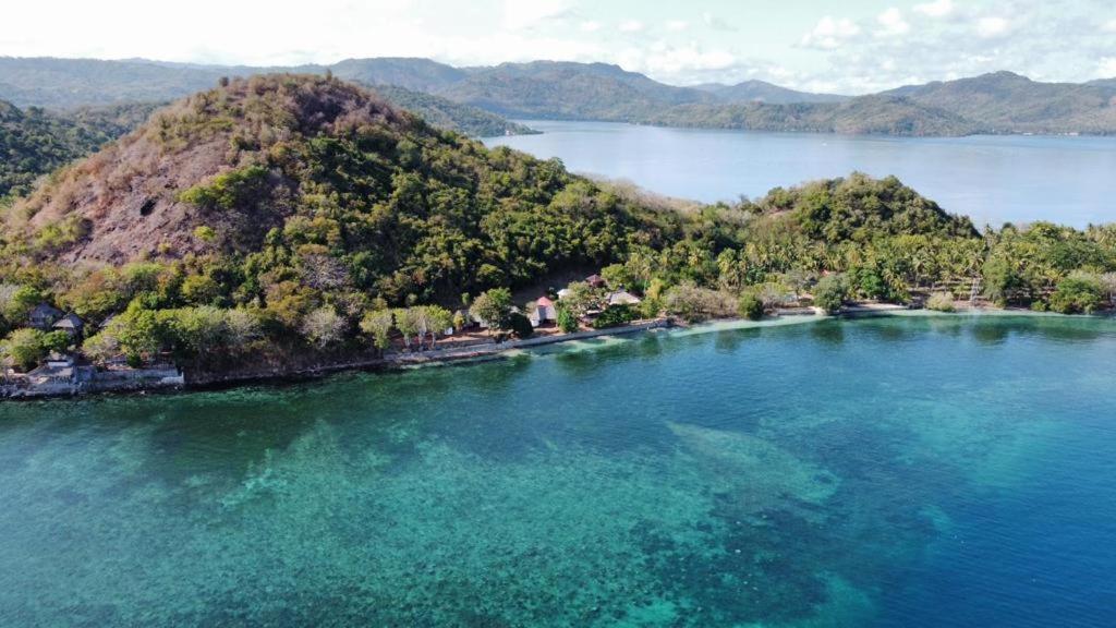 Khabita Beach Resort Lembar  エクステリア 写真